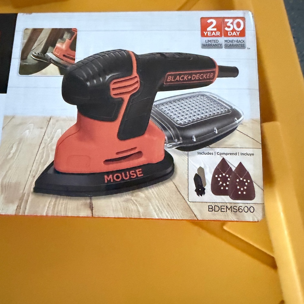 Black & Decker Red and Black Detail Sander